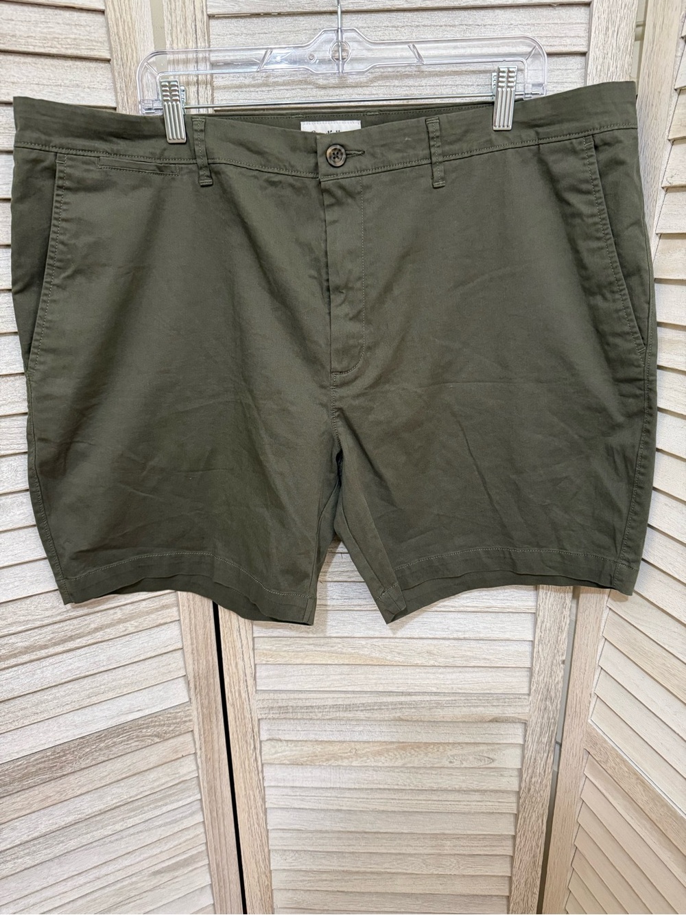 Goodfellow & Co Olive Green Flat-Front Stretch Shorts